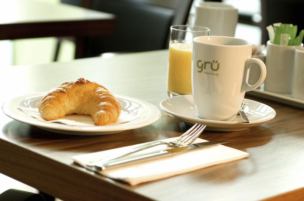 Courtyard By Marriott Vienna Prater/Messe Hotel Ngoại thất bức ảnh