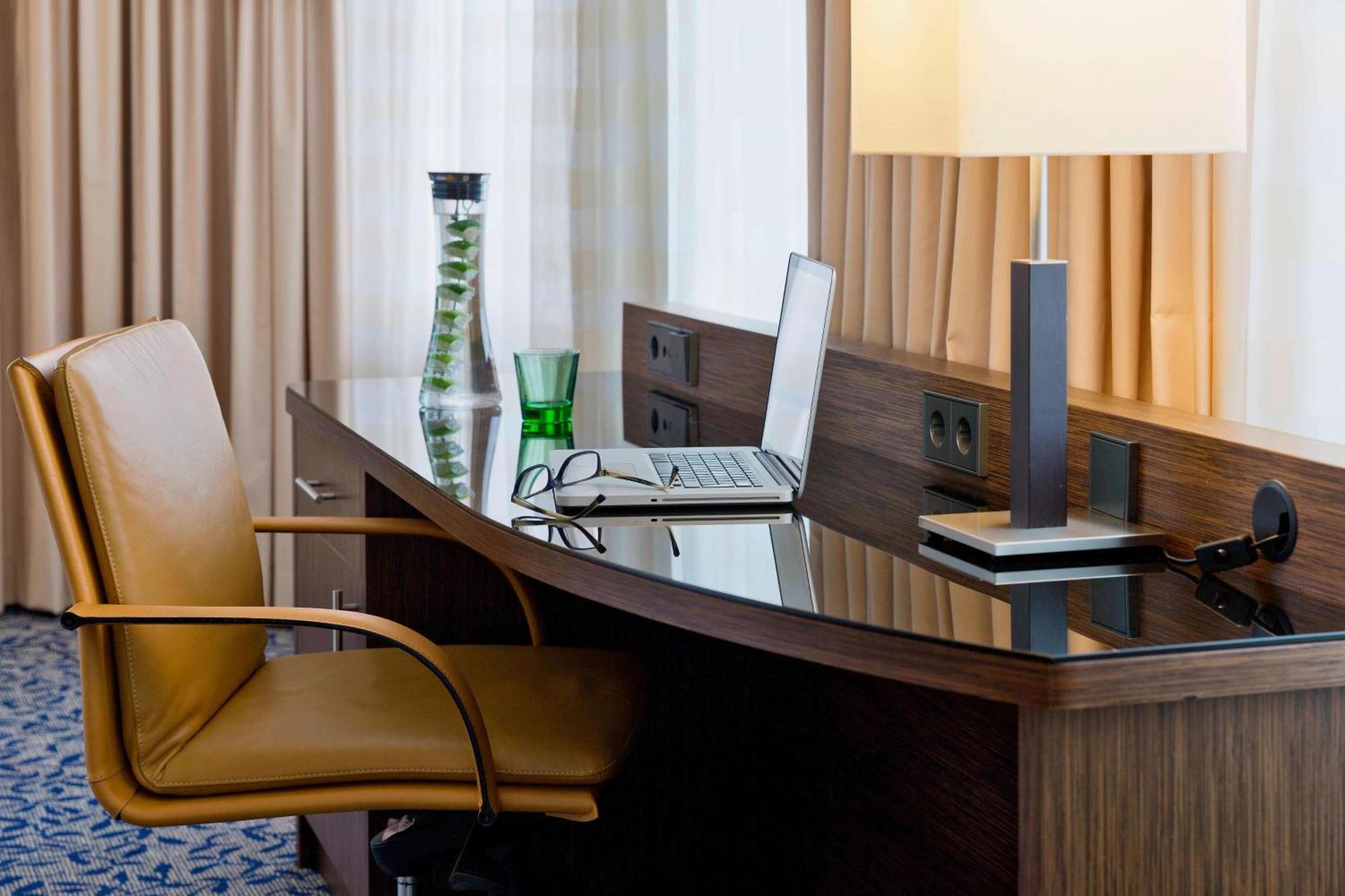 Courtyard By Marriott Vienna Prater/Messe Hotel Ngoại thất bức ảnh