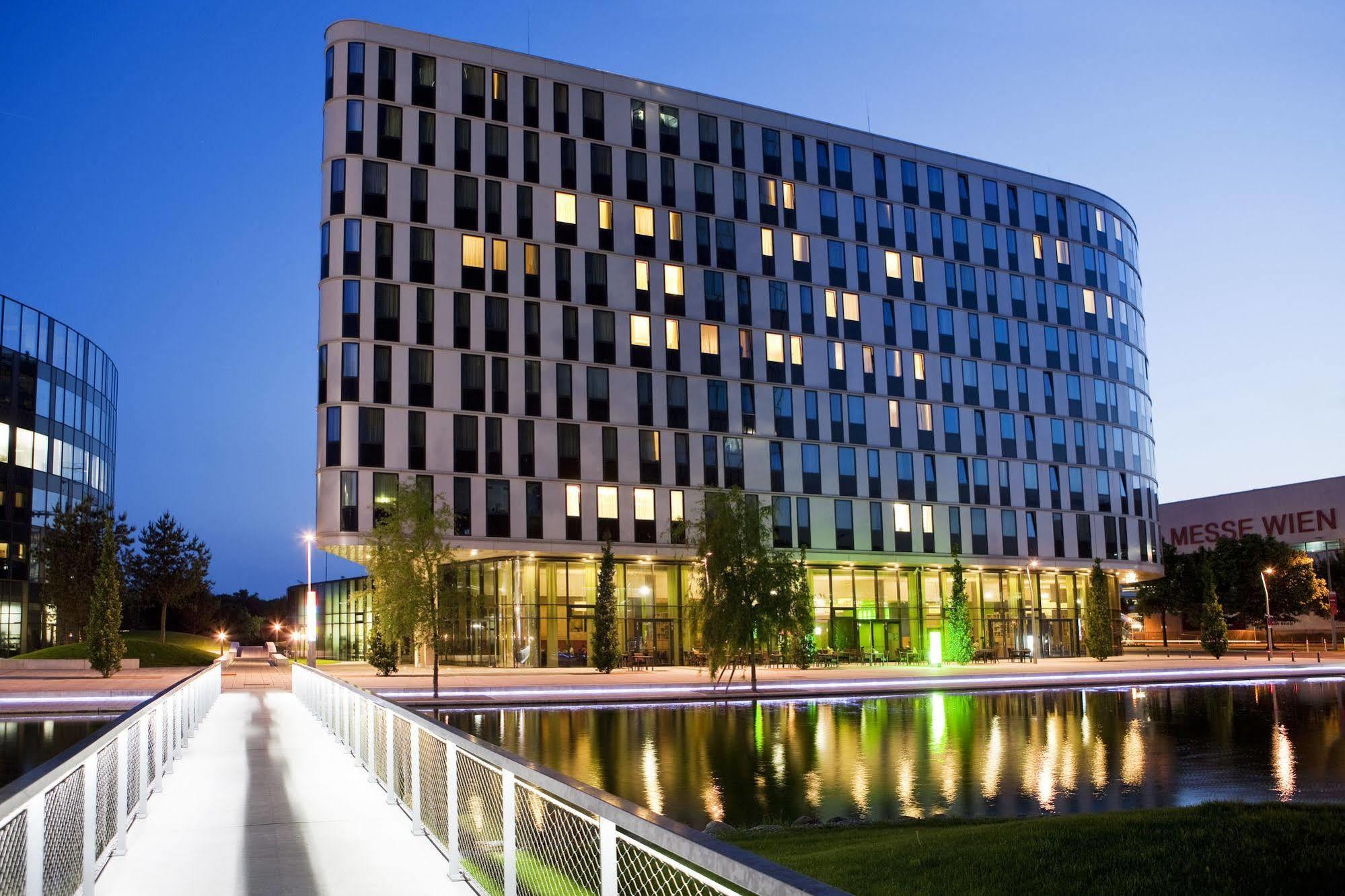 Courtyard By Marriott Vienna Prater/Messe Hotel Ngoại thất bức ảnh